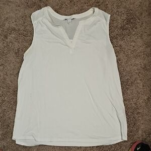 41 Hawthorn White Sleeveless Tank Top